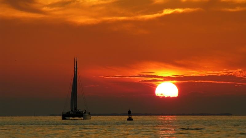 charter coucher de soleil catamaran à Saint Barthélemy