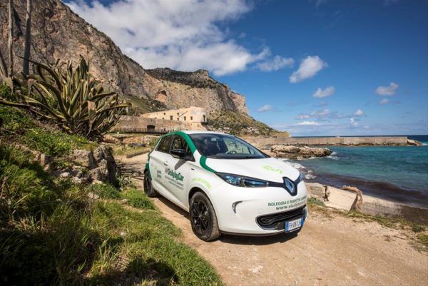 Zoe electric car rental St Barts